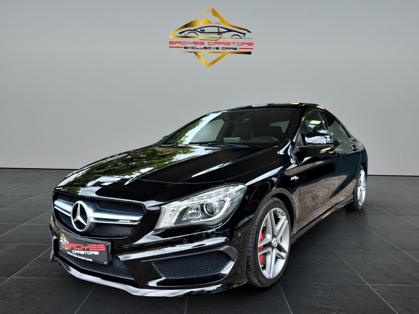 Mercedes-Benz CLA 45 AMG 4Matic*SCHALE*PERFORMANCE*PANO*VOLL*