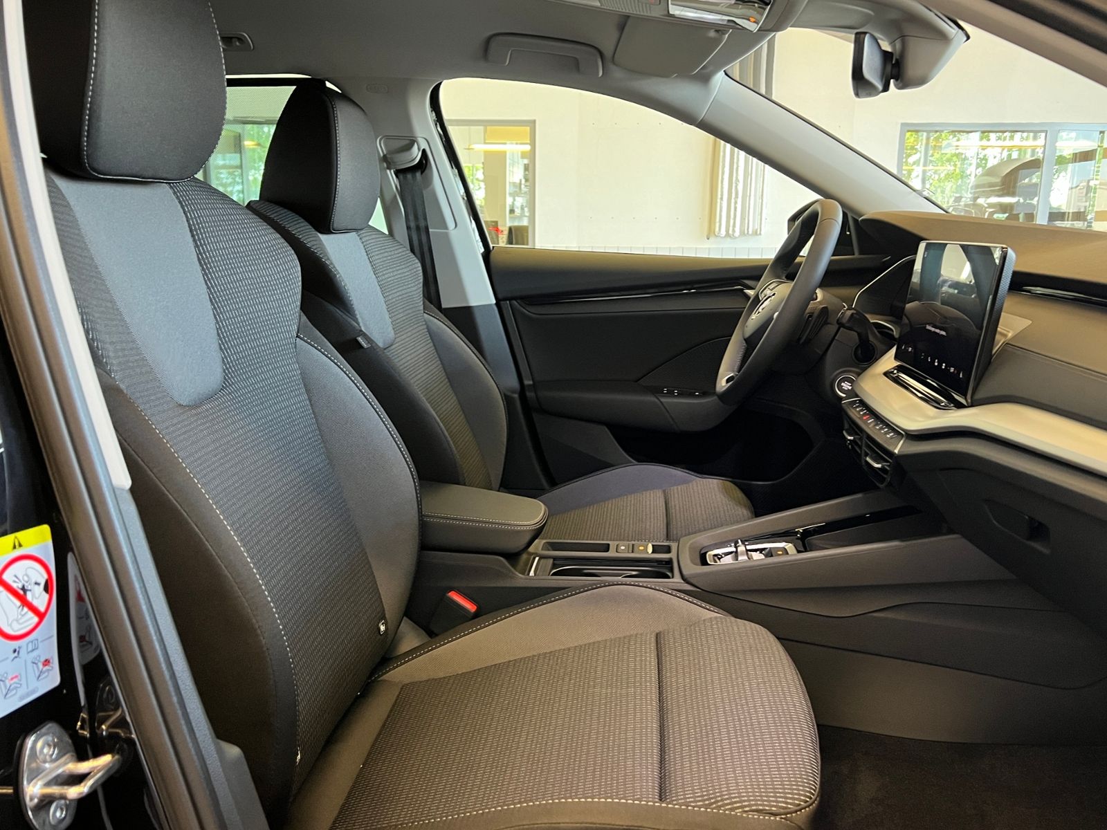 Fahrzeugabbildung SKODA Octavia Combi Selection 2.0 TDI DSG *AHK,Navi*