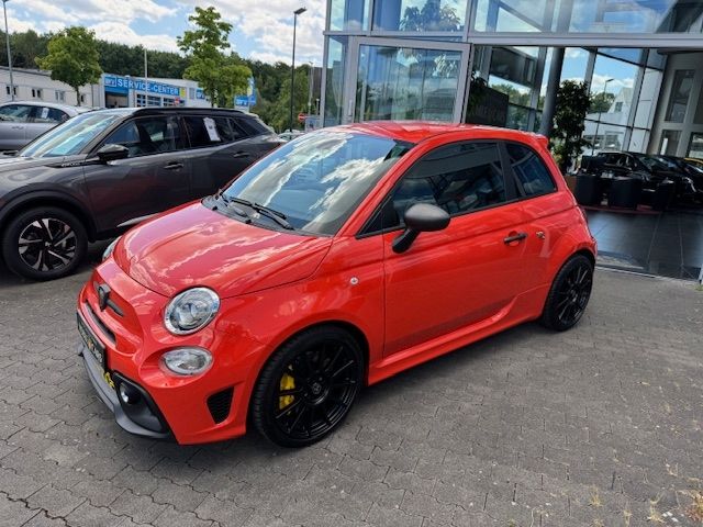 Fahrzeugabbildung Abarth 695 Competizione KLIMA NAVI BEATS
