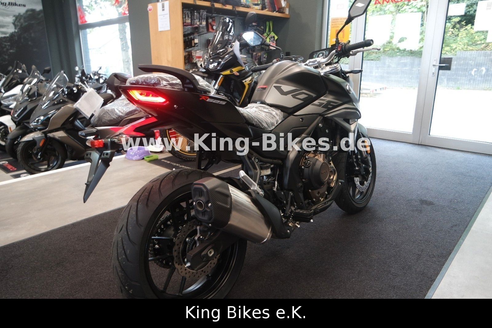 Fahrzeugabbildung VOGE R625 - Pirelli - MEGA DEAL -über 990,- € gespart