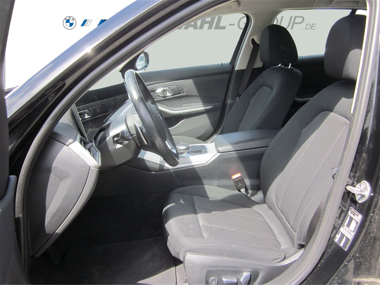 BMW 318d TOURING AUT LC PLUS KOMFORTZG GRA PDC DAB E foto 8