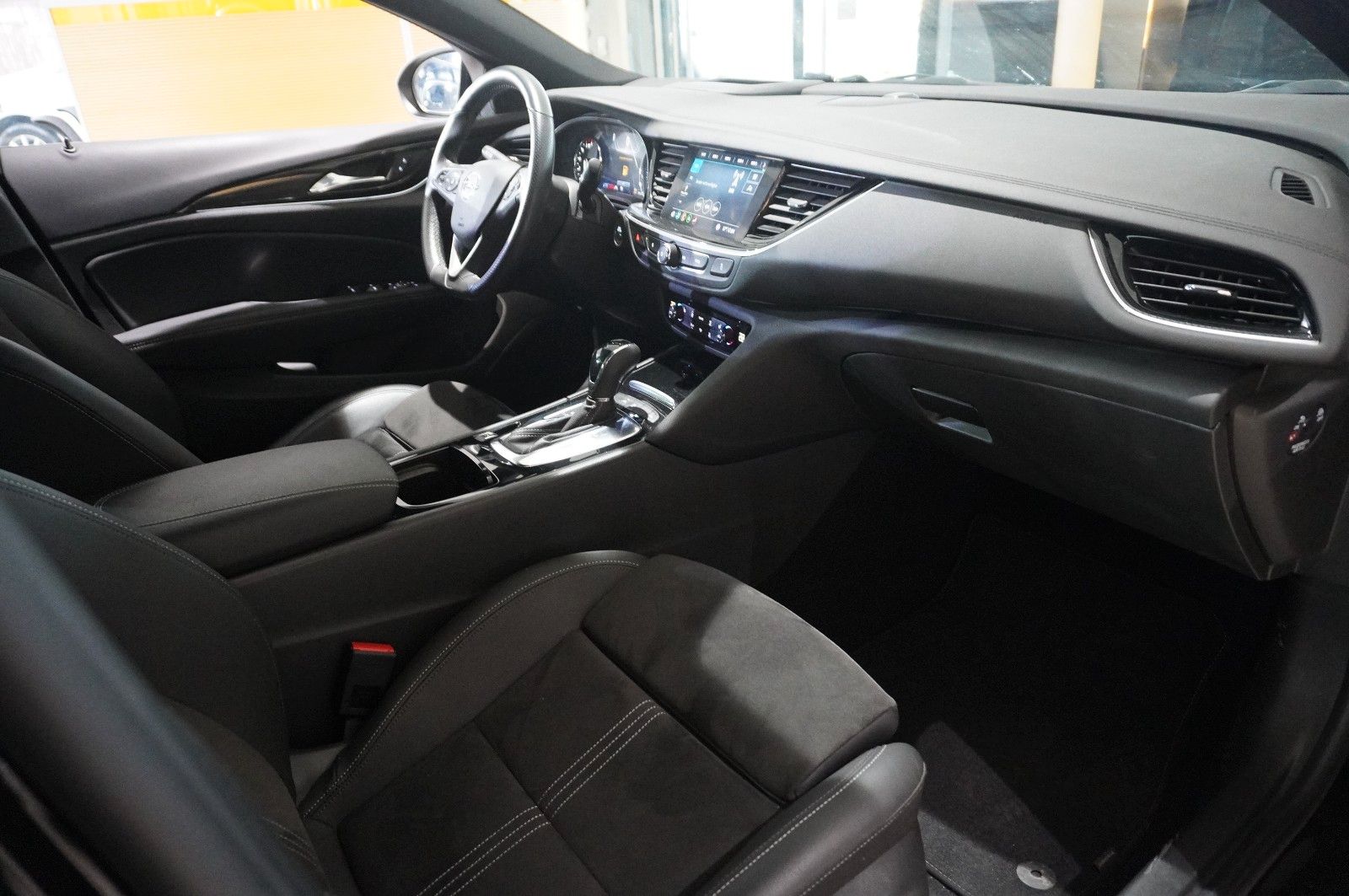 Fahrzeugabbildung Opel Insignia B GS 2.0D ELEGANCE NAVI/OPC/KAMERA/HUD