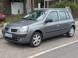 Renault Clio Extreme 2 1.2 16V  - Renault Clio aus 2003: 1.2