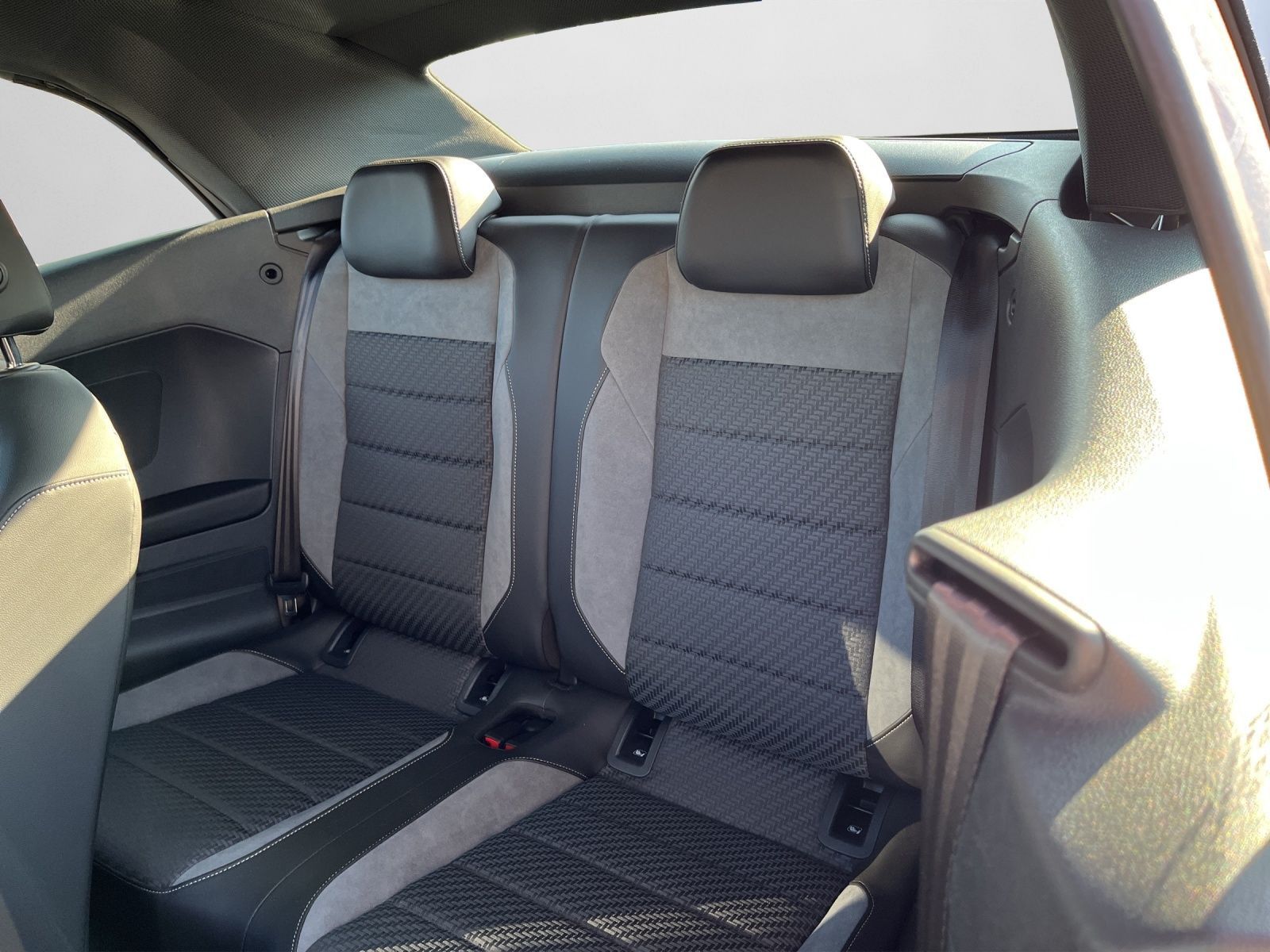 Volkswagen T-Roc - Bild 14