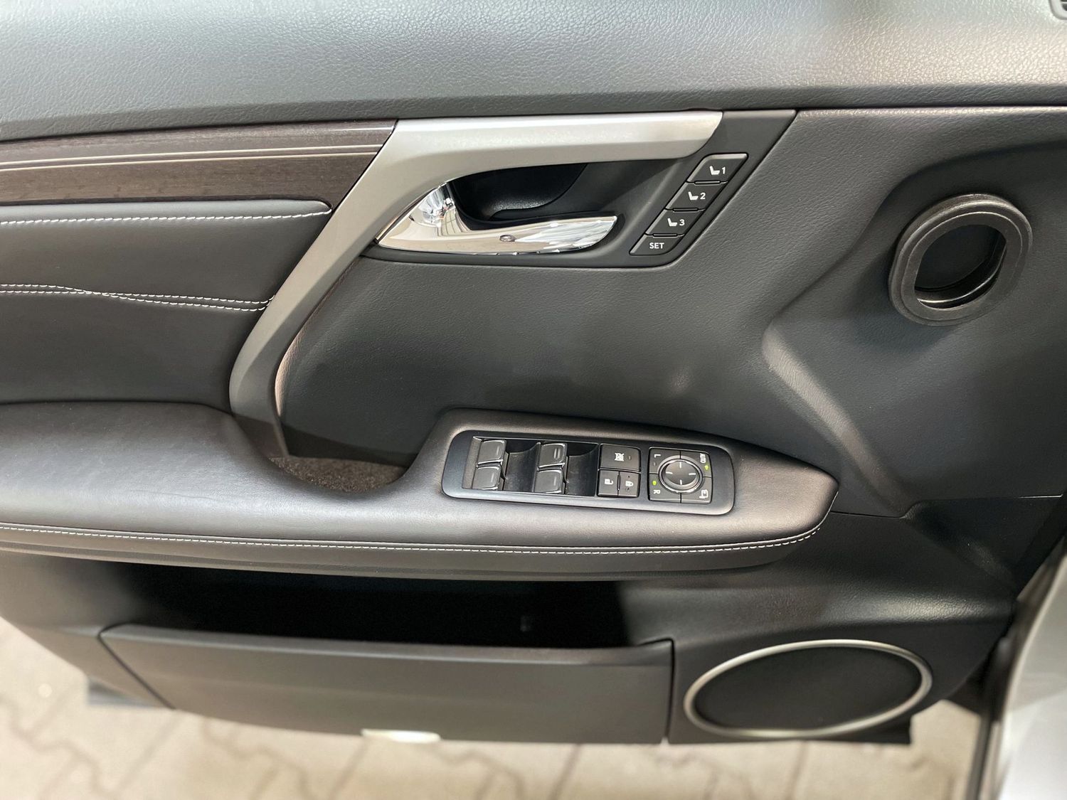 Fahrzeugabbildung Lexus RX 450h AWD Luxury Line #Pano#HeadUp#Memory#360°