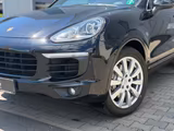 Porsche Cayenne S 4.2 V8 Facelift Pano Memo Bose 20" Alu - Porsche Cayenne mit Diesel-Antrieb