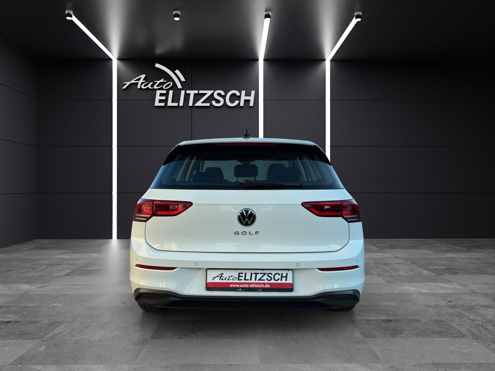 Fahrzeugabbildung Volkswagen Golf VIII Life DSG TDI LED ACC SH PDC Ambiente N