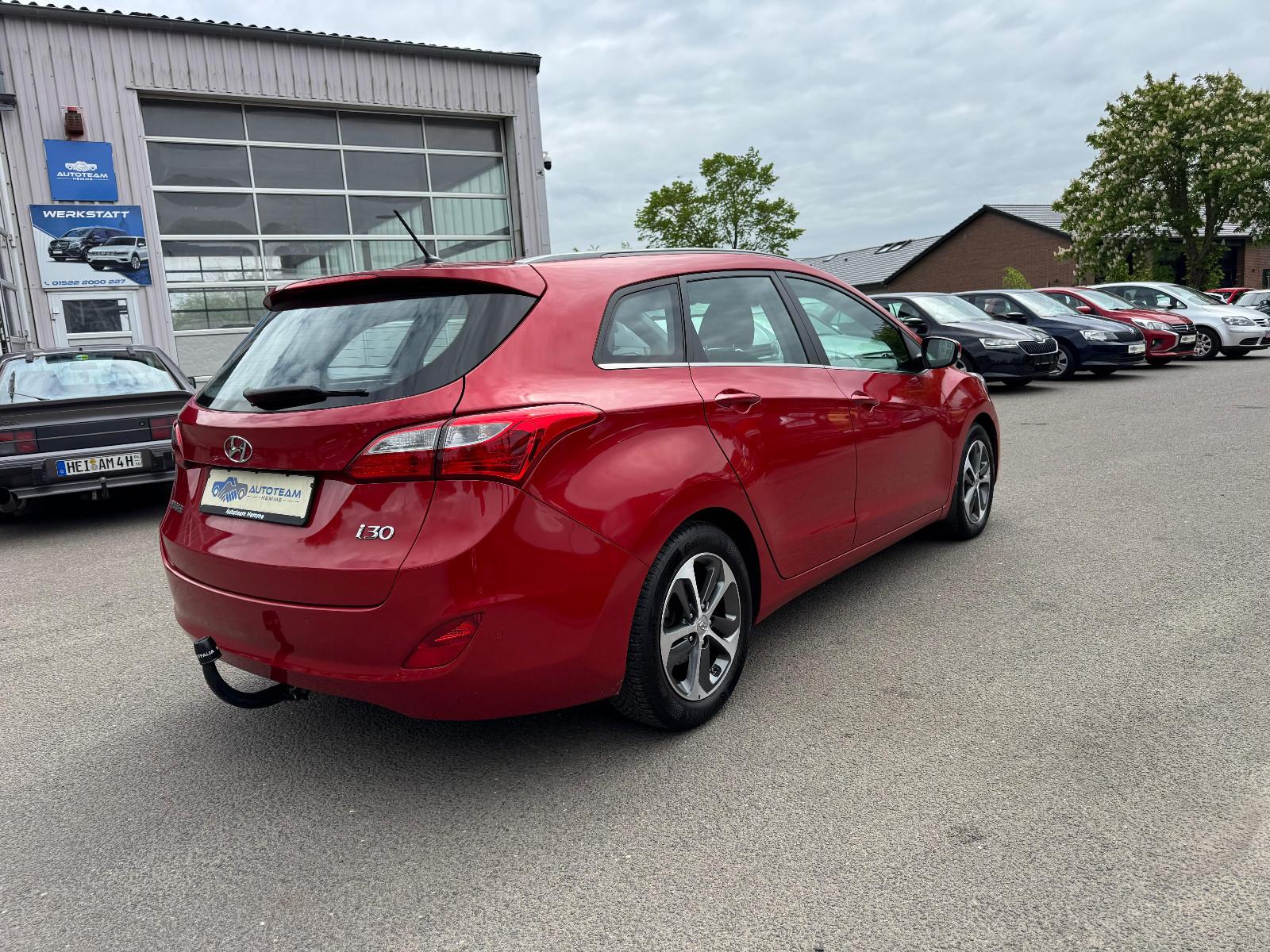 Hyundai i30 1,6L AUTOMATIK/AHK/TÜV/KLIMA/TEMPOMAT/MFL