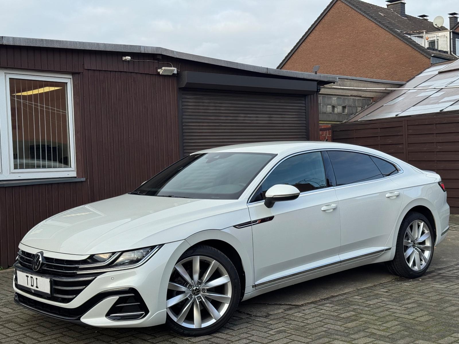 Volkswagen Arteon 2.0 TDI DSG R-Line NAV RKAM *R-SITZE*