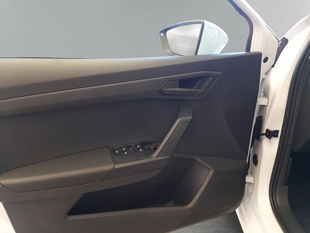 Fahrzeugabbildung Seat Ibiza Hola 1.0MPI LED PDC SHZ MFL 0,99% LED