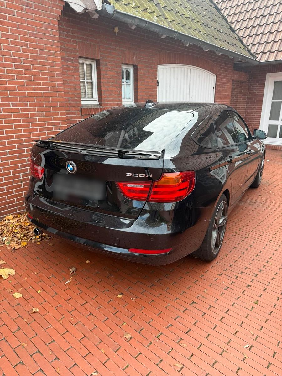BMW 320