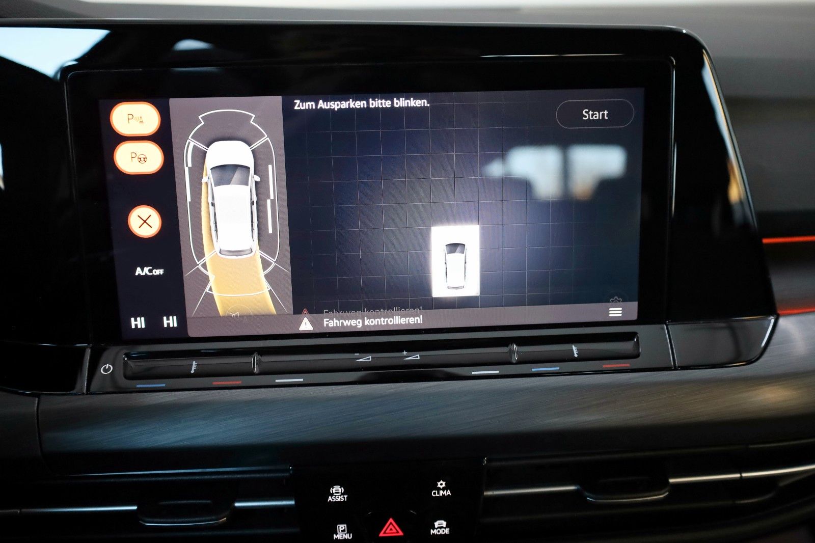 Fahrzeugabbildung Volkswagen Golf VIII Variant Style Navi,LED,Harman/K,ACC,SH