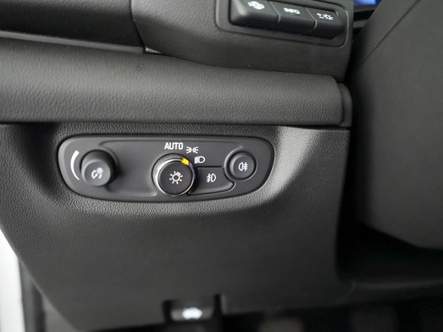 Insignia B LIM. ULTIMATE CDTI+LED+MEMORY-SITZ+FR