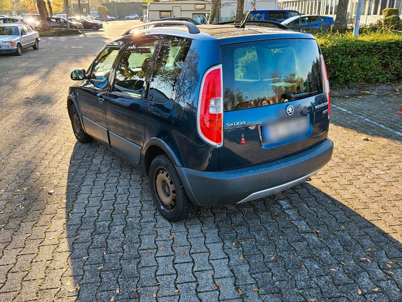 Skoda Roomster 2013 — photo 8