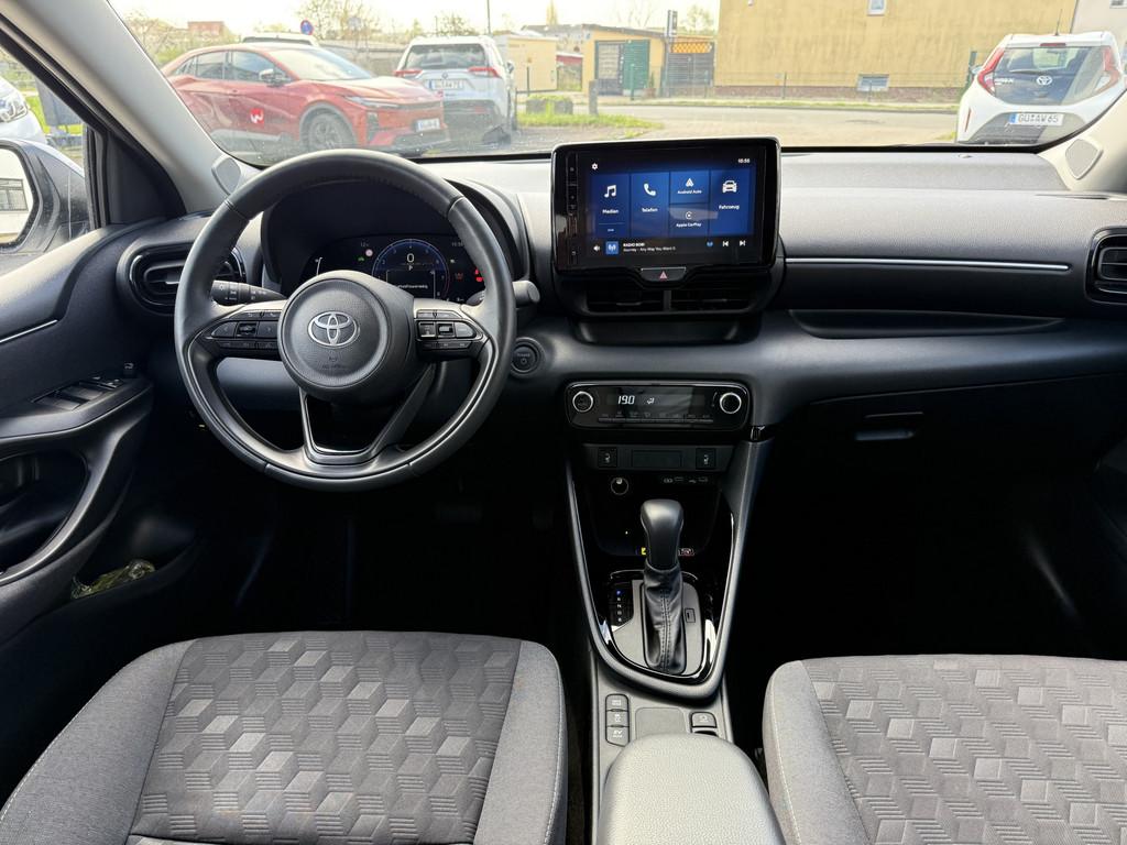 Toyota Yaris 1.5 Hybrid Team Deutschland