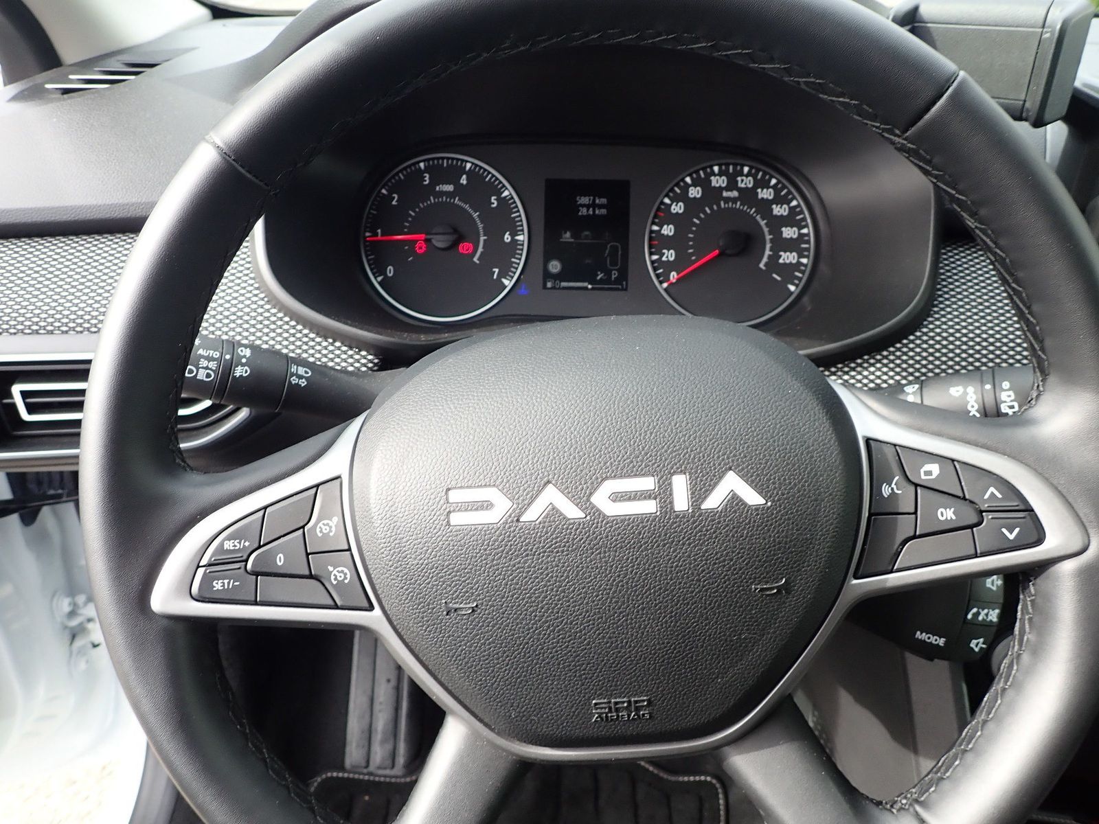 Fahrzeugabbildung Dacia Sandero Journey TCe 90 CVT