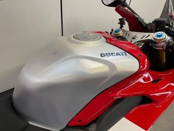 Ducati Panigale V4 R