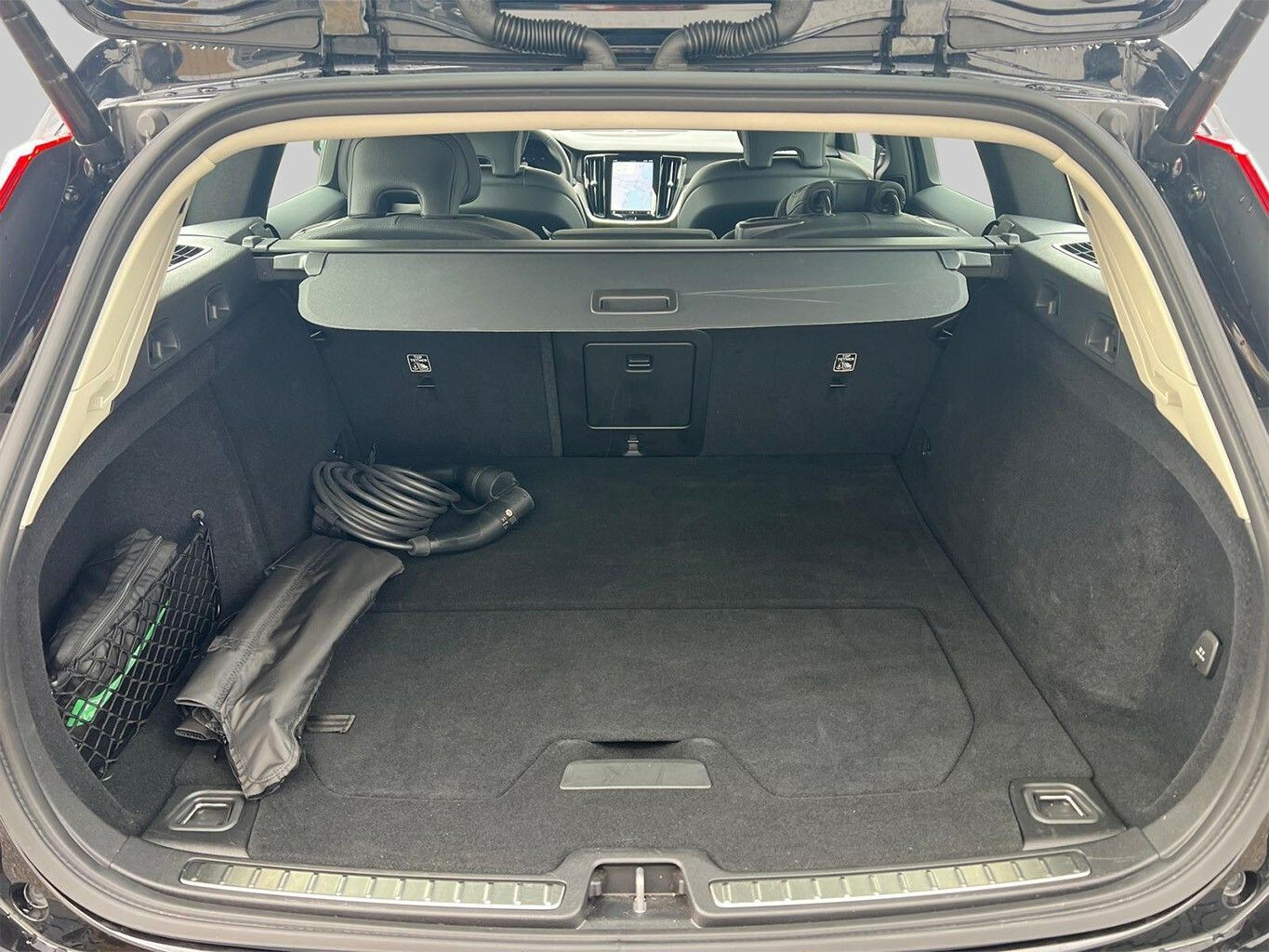 Volvo V60 Plus Bright Recharge Plug-In Hybrid AWD foto 7