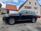 Volkswagen Touareg 3.0 V6 TDI 210kW 4MOTION Tiptronic - Volkswagen Touareg: 2.0