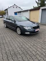 Skoda Superb 1.8TSI DSG SteuerkNeu,Cam,Pdc,Sitzh,Temp - gebrauchte Skoda Superb aus dem Jahr 2009