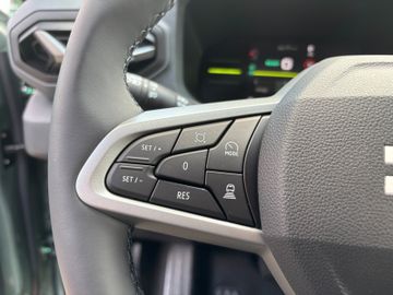 Dacia Duster hybrid 155 Journey
