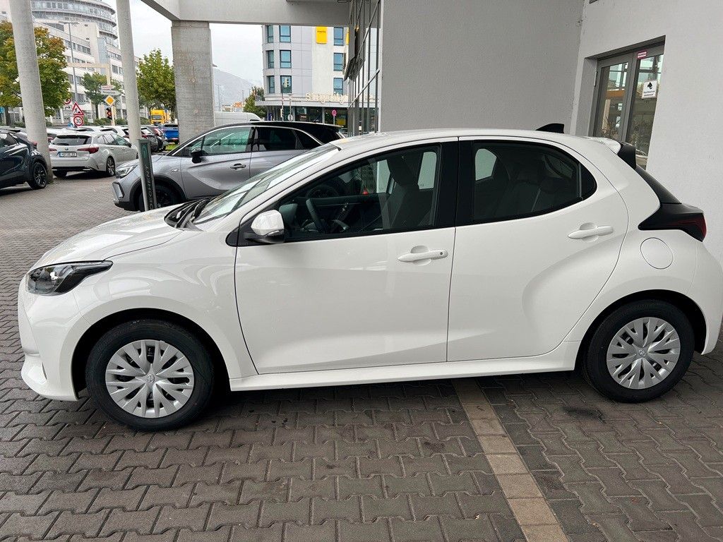 Fahrzeugabbildung Toyota Yaris Hybrid Teamplayer Comfortpaket