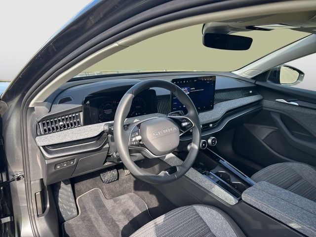 Superb Combi 2.0 TSI Selection AHK MATRIX STANDH