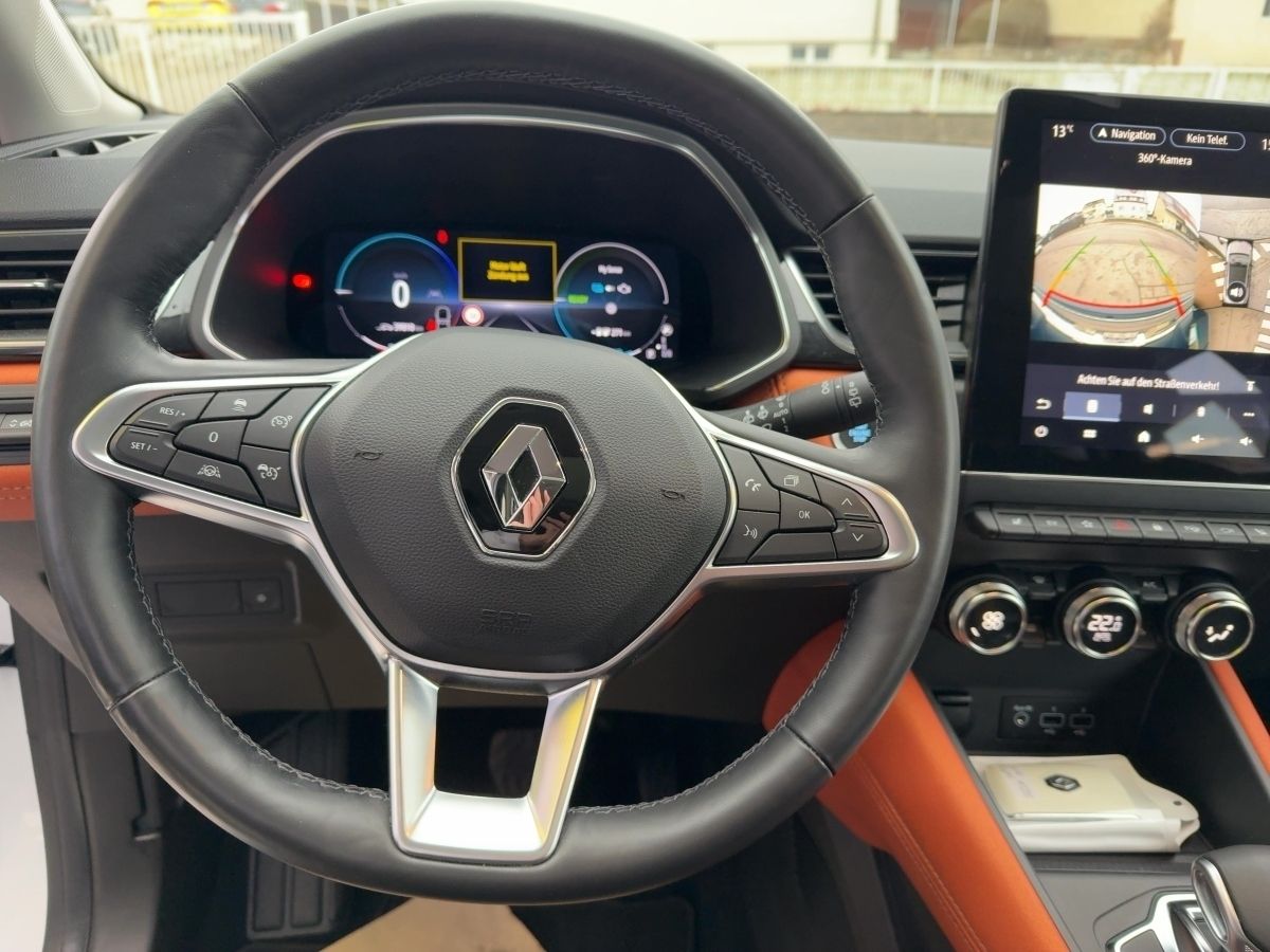 Fahrzeugabbildung Renault Captur Intens Plug-In 160