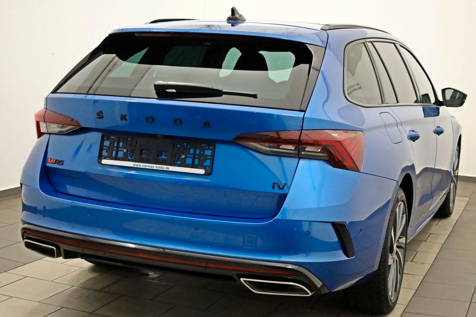 Fahrzeugabbildung SKODA Octavia Combi RS iV,Navi,Kamera,4xSH,HUD,Pano+WR