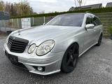 Mercedes-Benz E 320 T AVANTGARDE AMG Paket - Mercedes-Benz E 320: AMG