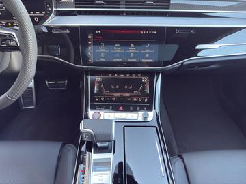 2026 AUDI S8 — миниатюра 15