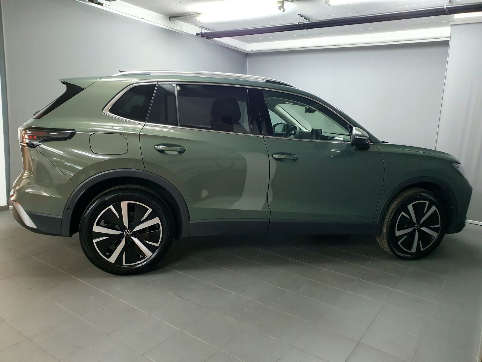 Volkswagen Tiguan 1.5eTSI DSG Elegance Standhz ACC IQ.LIGHT foto 3