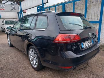 Volkswagen Golf - 3