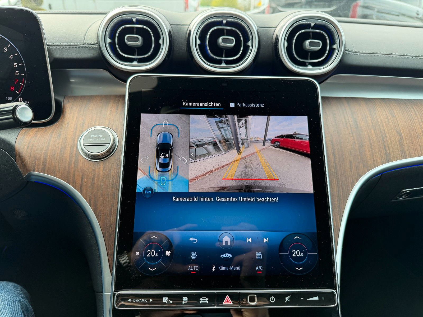 Fahrzeugabbildung Mercedes-Benz CLE 300 e AMG Premium Distr+Pano+360°+Digital