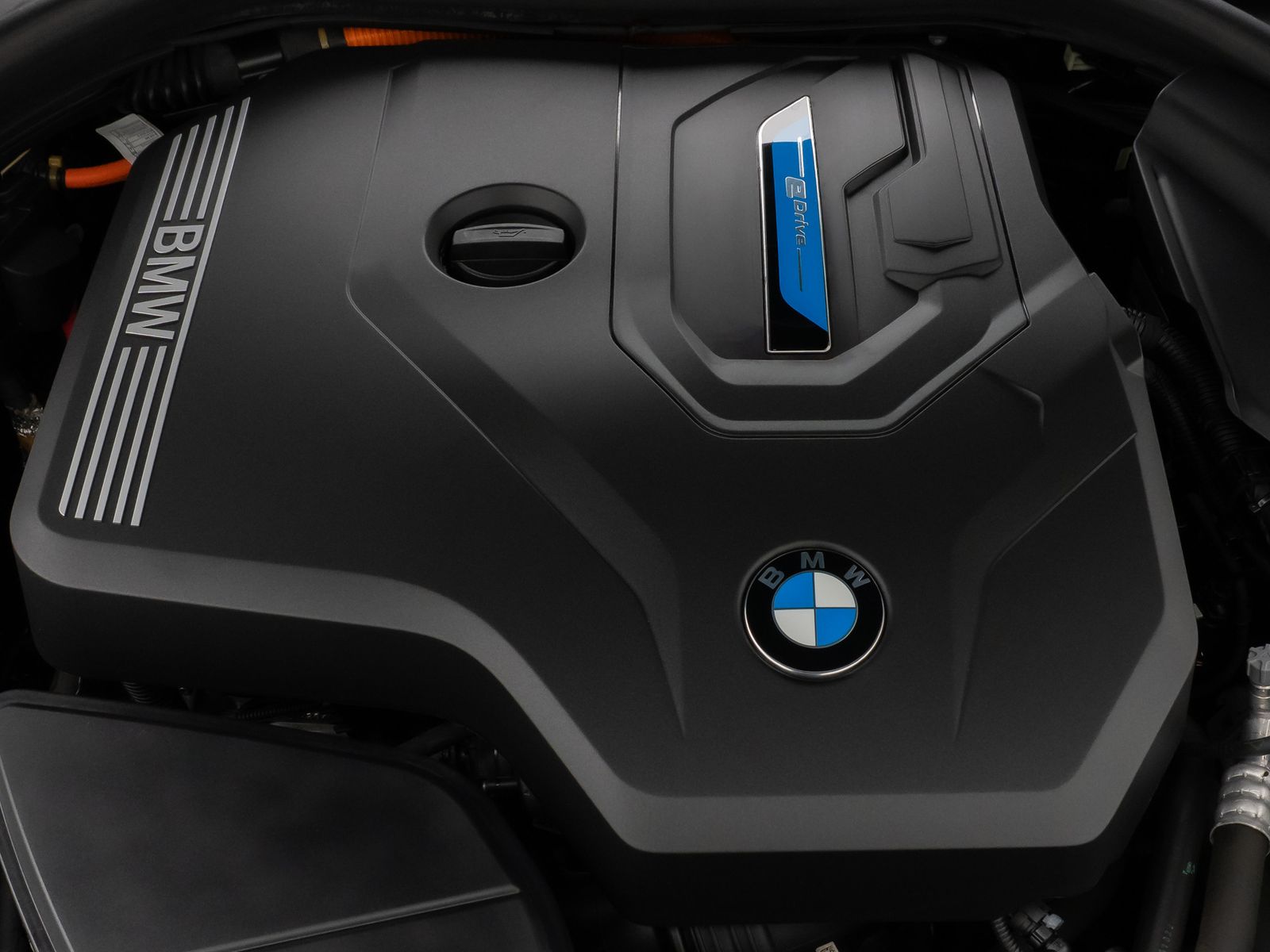 Fahrzeugabbildung BMW 530e xD M Sport Kamera Laser HUD DAB H/K Komfort