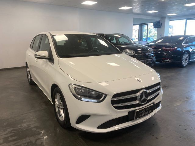 Mercedes-Benz MERCEDES-BENZ B 180 d Automatico Sport + Navigat