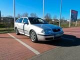 Skoda Octavia 1.9tdi Vollaustattung Laurin... - Skoda Octavia aus 2002: Kombi