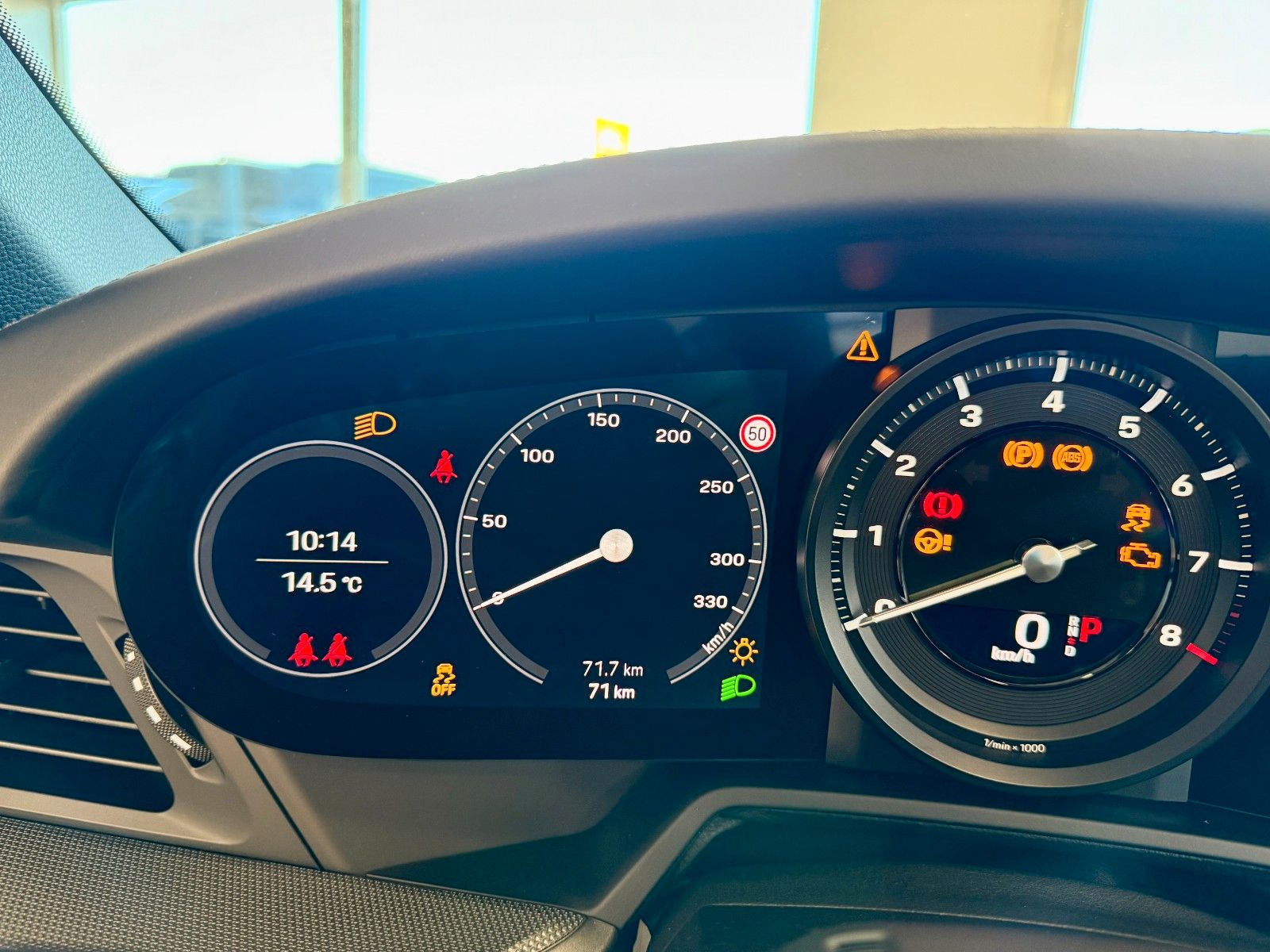 Fahrzeugabbildung Porsche 911 992 Carrera Cabrio Sportabgas/ACC/18-Wege