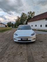 Tesla Model Y SR RWD | 8-Fach | HU neu | 1.Hd - Tesla MODEL Y SR Gebrauchtwagen