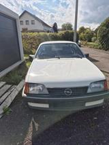 Opel Rekord 2.0 E - Opel Rekord: 2.2