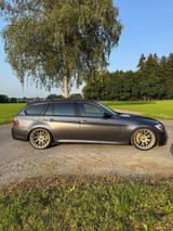 BMW E91 330 i - BMW 330 aus 2005: 330i