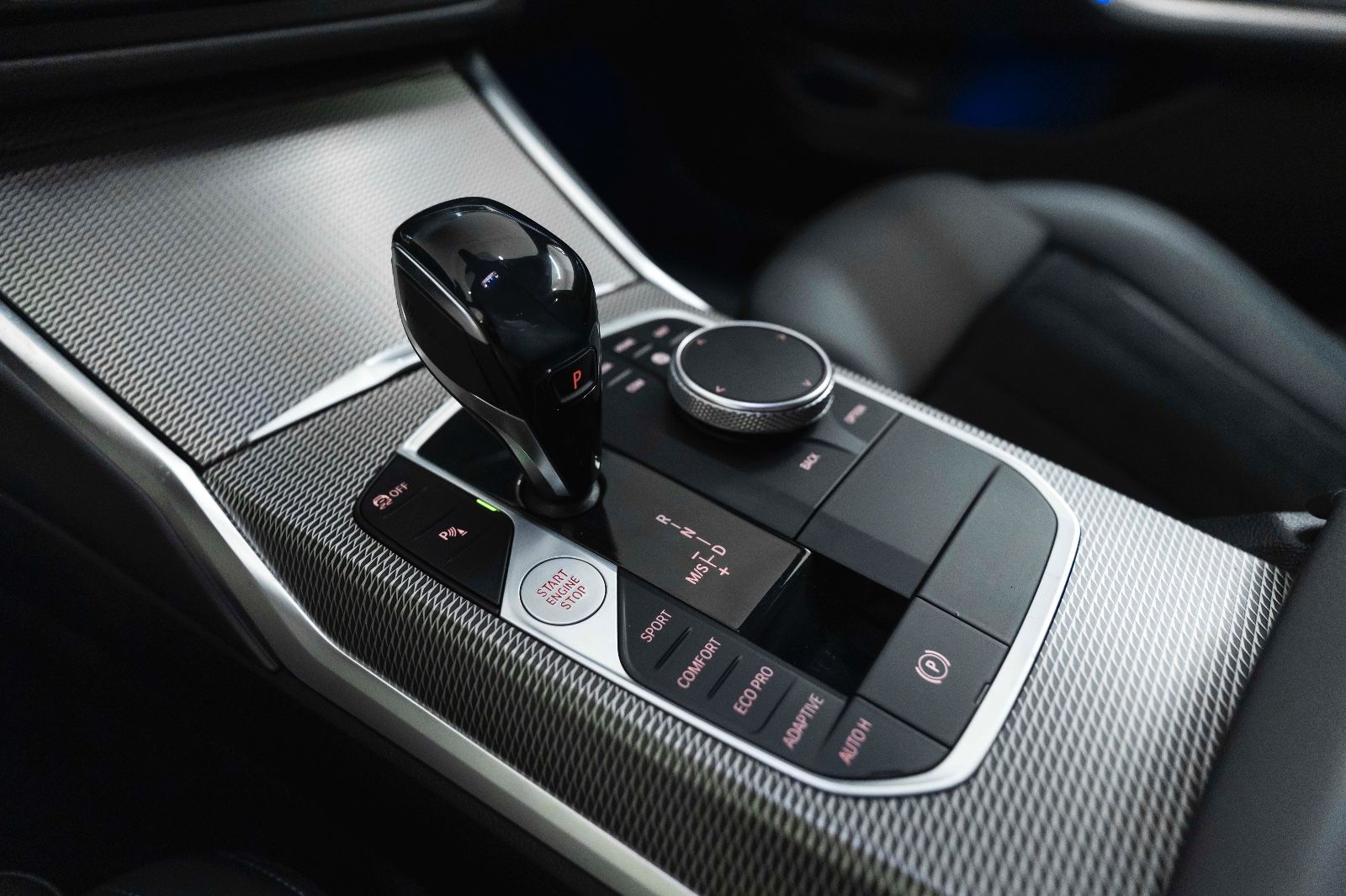 Fahrzeugabbildung BMW 320d Touring  M Sport PDC SZH