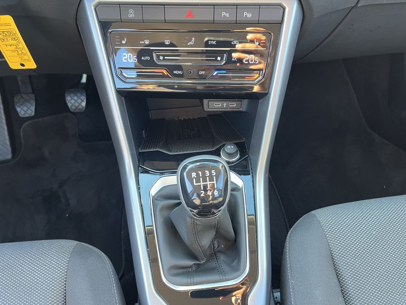 Volkswagen T-Roc - Bild 11