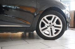 Fahrzeugabbildung Renault Clio IV LIM. 0.9 TCE ENERGY NAVI/KLIMA/SHZ/TEMP.