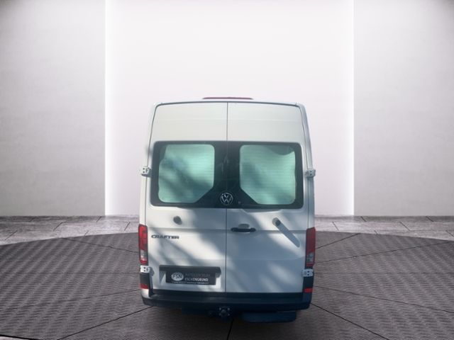 Fahrzeugabbildung Volkswagen Crafter Kasten 35 MR 2.0TDI 103KW 6-Gang AHZV KL