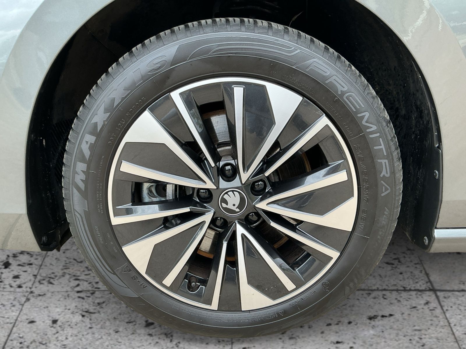 Skoda Superb - Bild 7