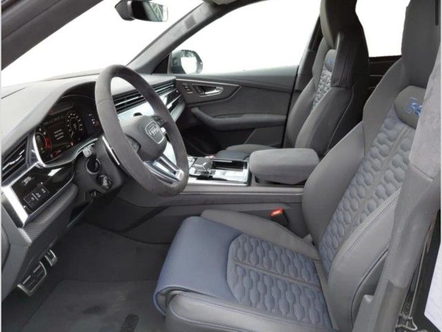 Fahrzeugabbildung Audi RS Q8 performance 4.0 TFSI quattro Carbon