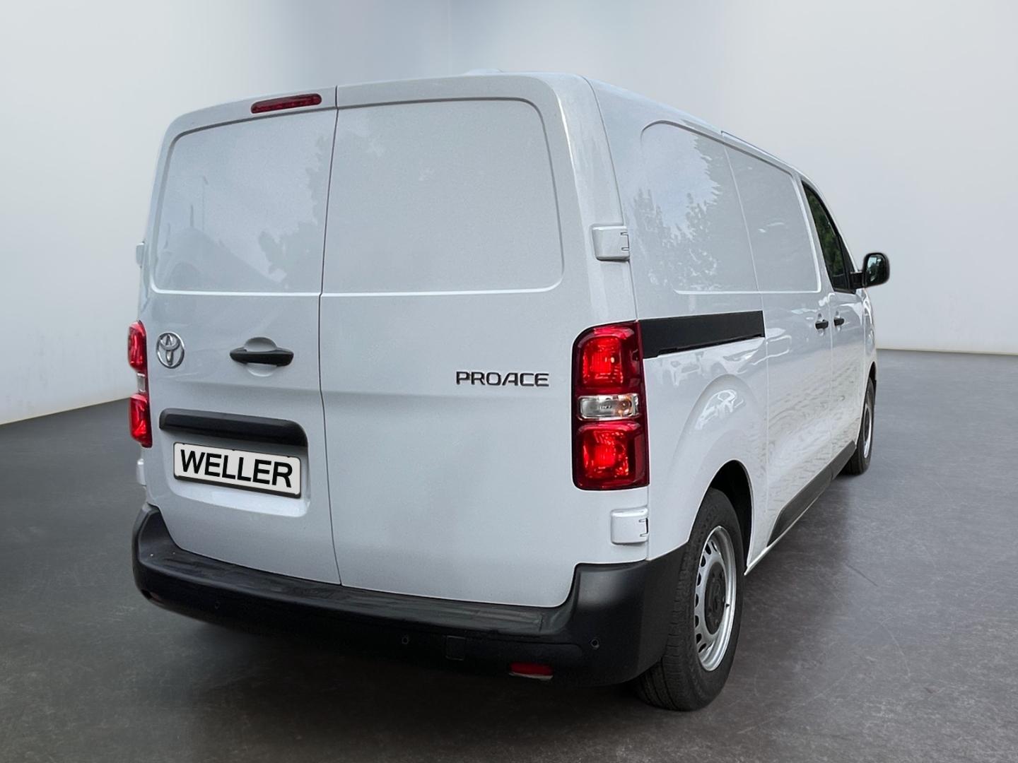 Toyota Proace 1.5L Diesel (120 PS) 2x4 4 Türen L1 Work