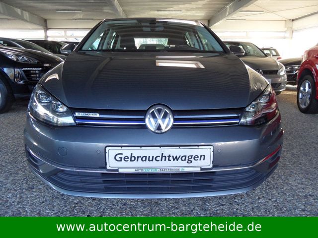 Volkswagen Golf VII Aut. 1.5 BM Lim. Comfortl. 1.HD+NAVI