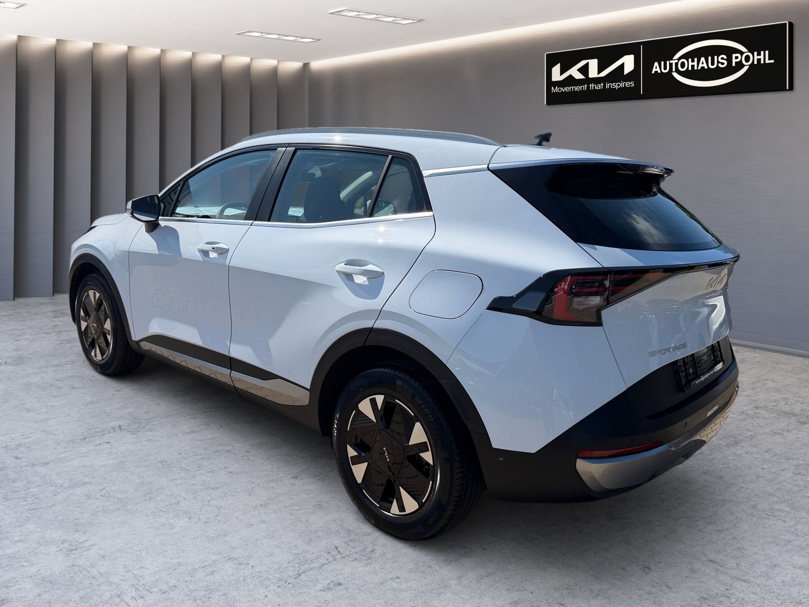 Fahrzeugabbildung Kia SPORTAGE 1.6T 2WD VIS STD Faceflift